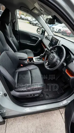 Toyota RAV4 Adventure AWD 2020 Green