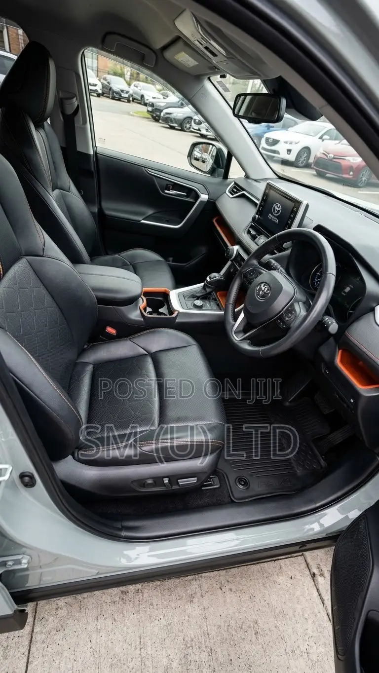 Toyota RAV4 Adventure AWD 2020 Green
