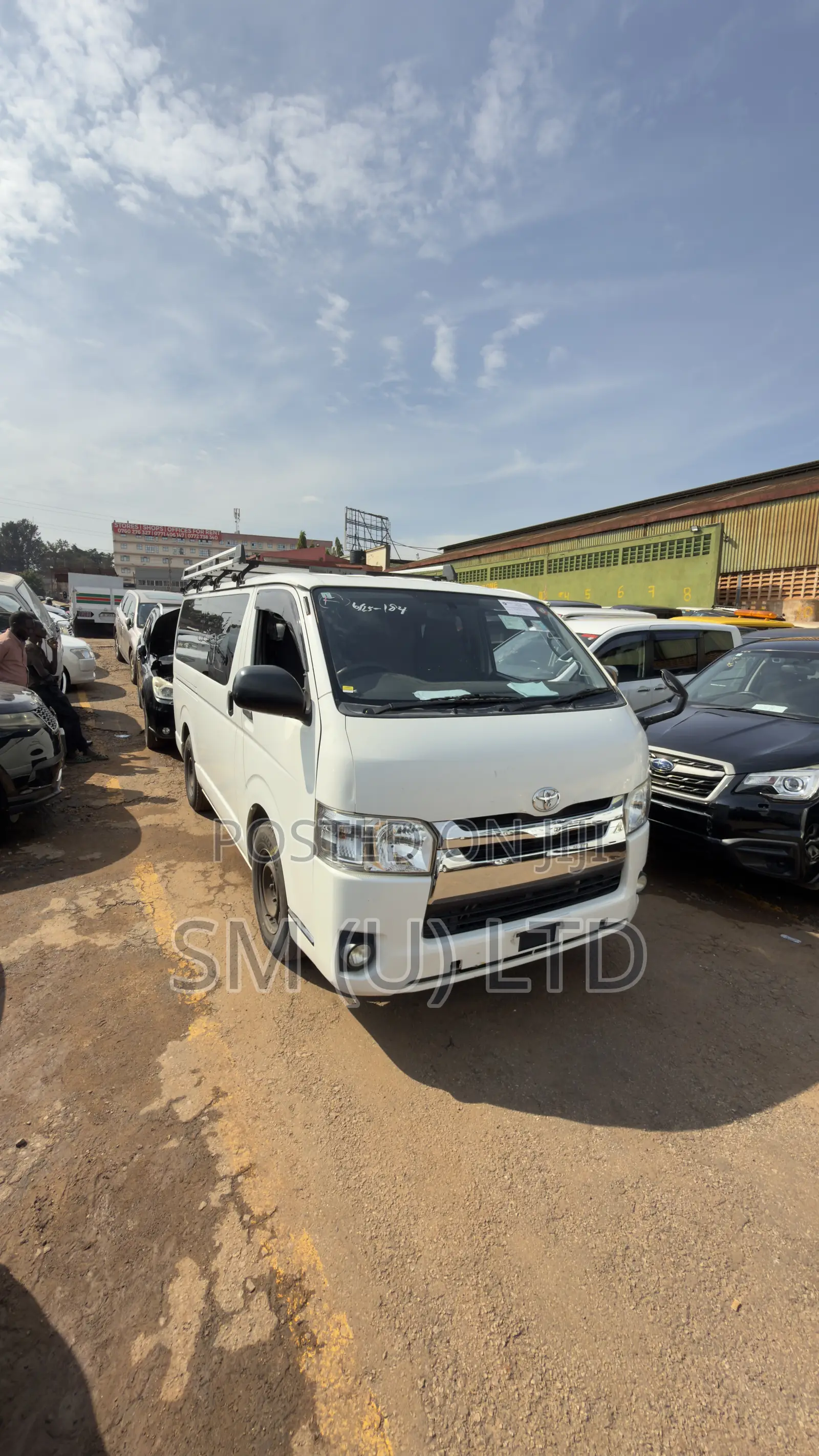 Toyota HiAce 2014 White