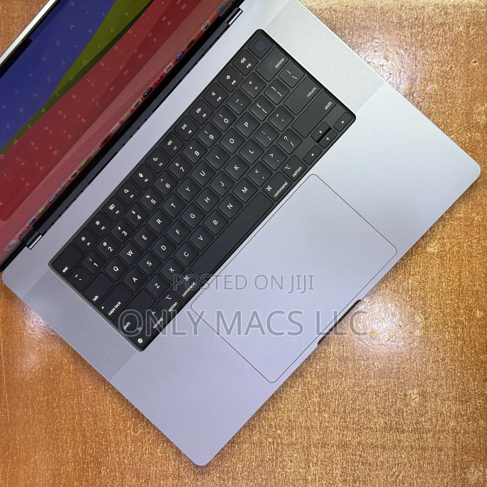 Laptop Apple MacBook Pro 2023 M2 16GB Apple M2 SSHD (Hybrid) 1T
