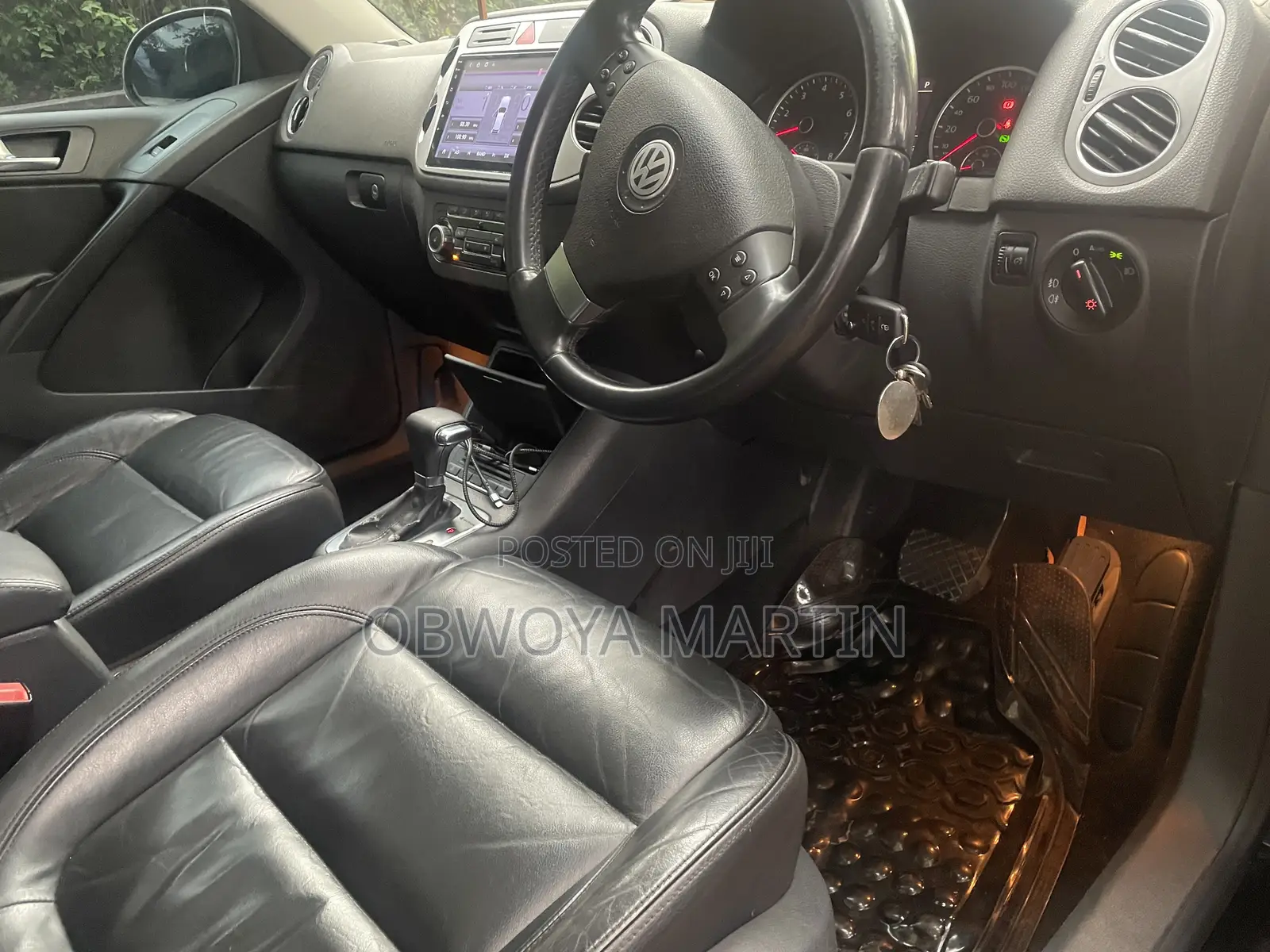 Volkswagen Tiguan 2010 Black