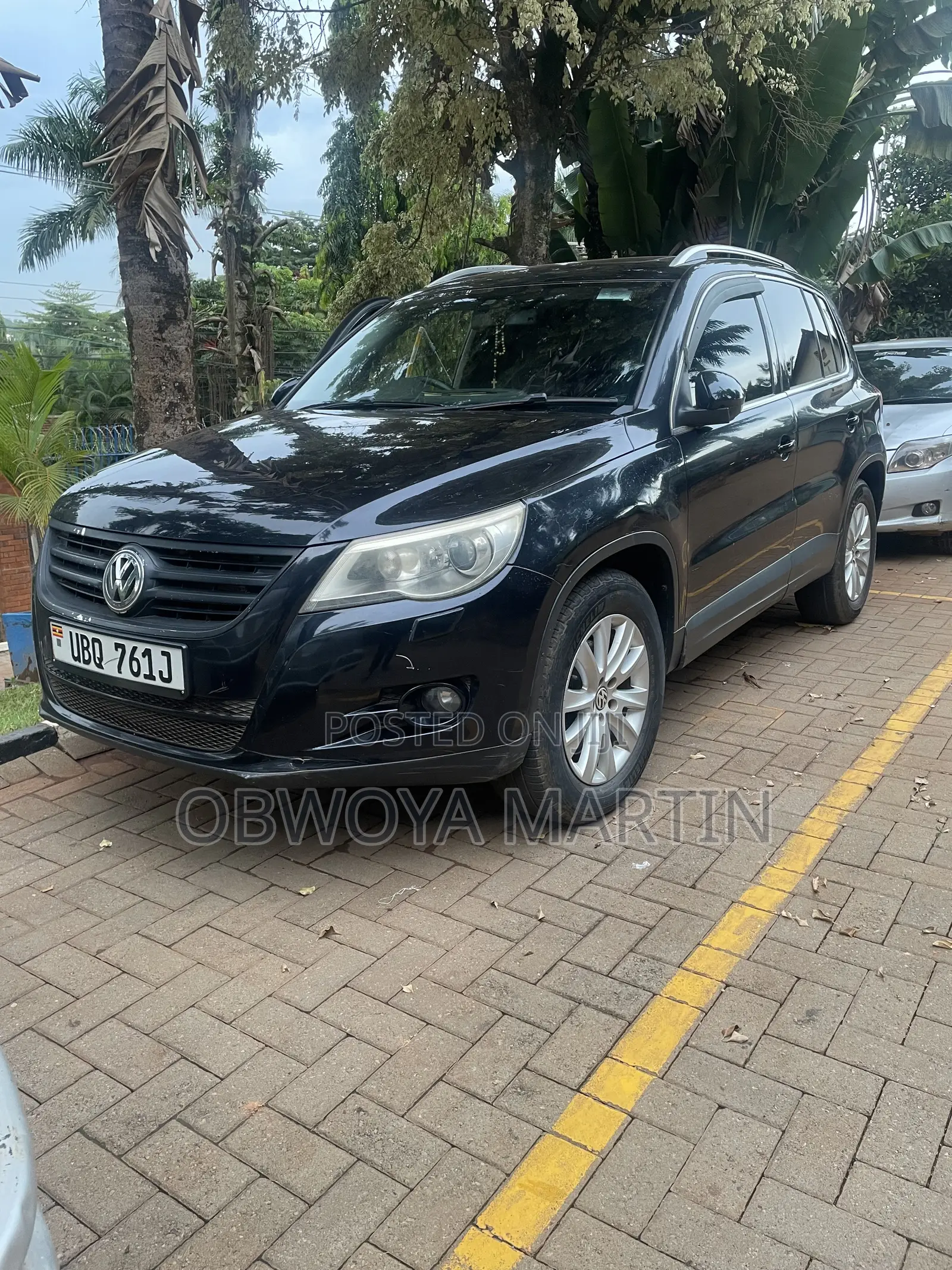 Volkswagen Tiguan 2010 Black