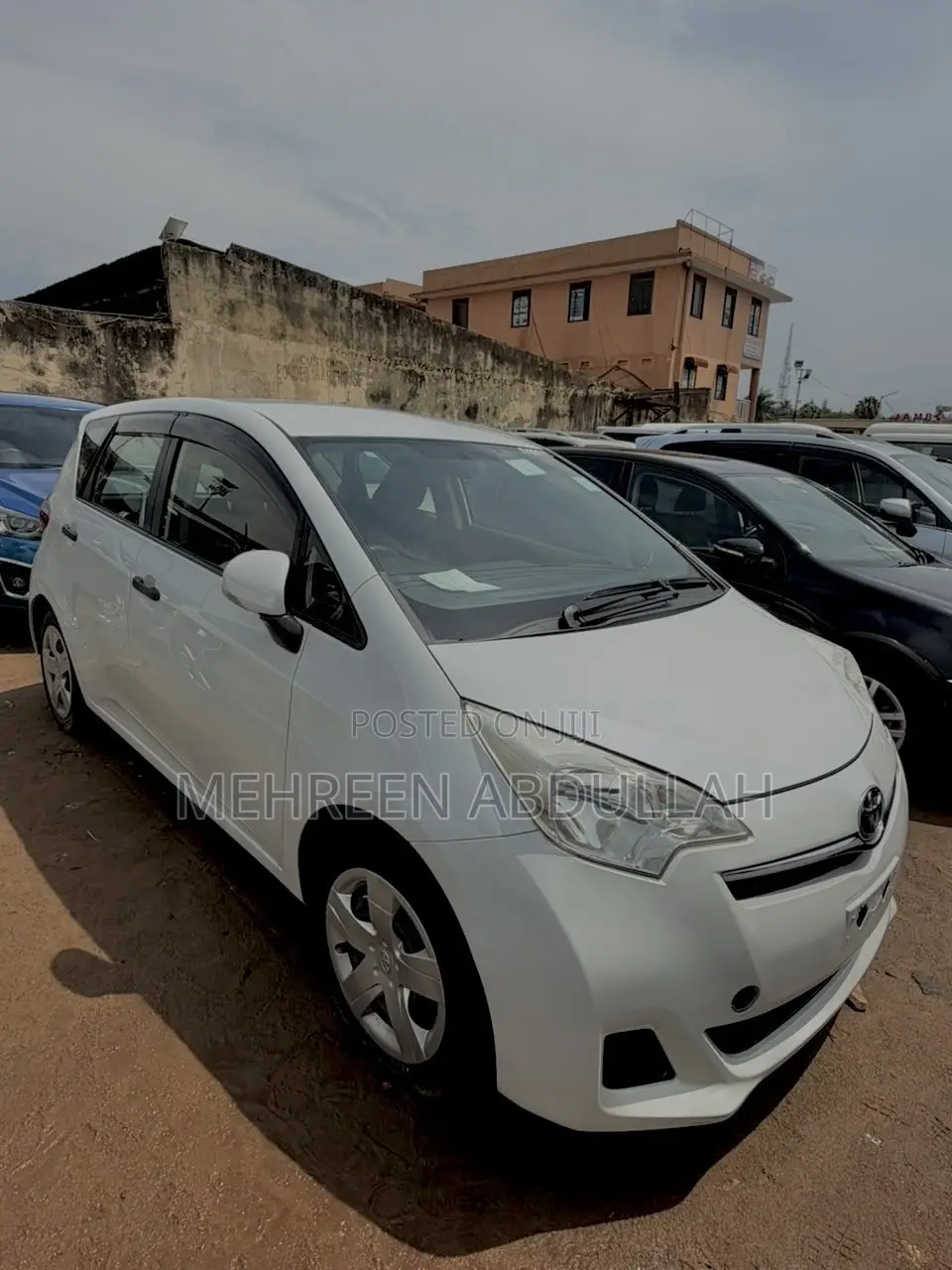 Toyota Ractis 1.5 AWD 2013 White