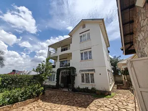 6bdrm Mansion in Victoria Estate, Katabi for sale