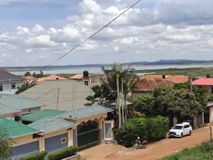 6bdrm Mansion in Victoria Estate, Katabi for sale