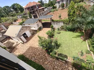 6bdrm Mansion in Victoria Estate, Katabi for sale
