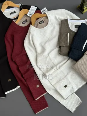 Textured Waffle-Knit Crewneck Long-Sleeve Men's T-Shirt