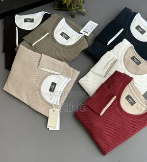 Textured Waffle-Knit Crewneck Long-Sleeve Men's T-Shirt