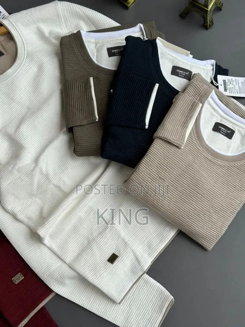 Textured Waffle-Knit Crewneck Long-Sleeve Men's T-Shirt
