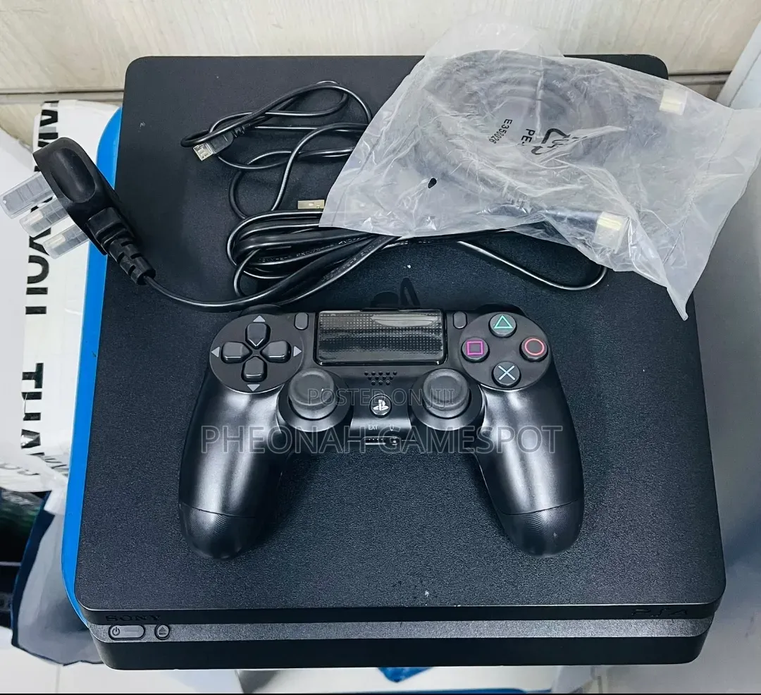 Chipped Ps4 Slim With 13 Games. Cheapest and Cleanest PS4 on Jiji