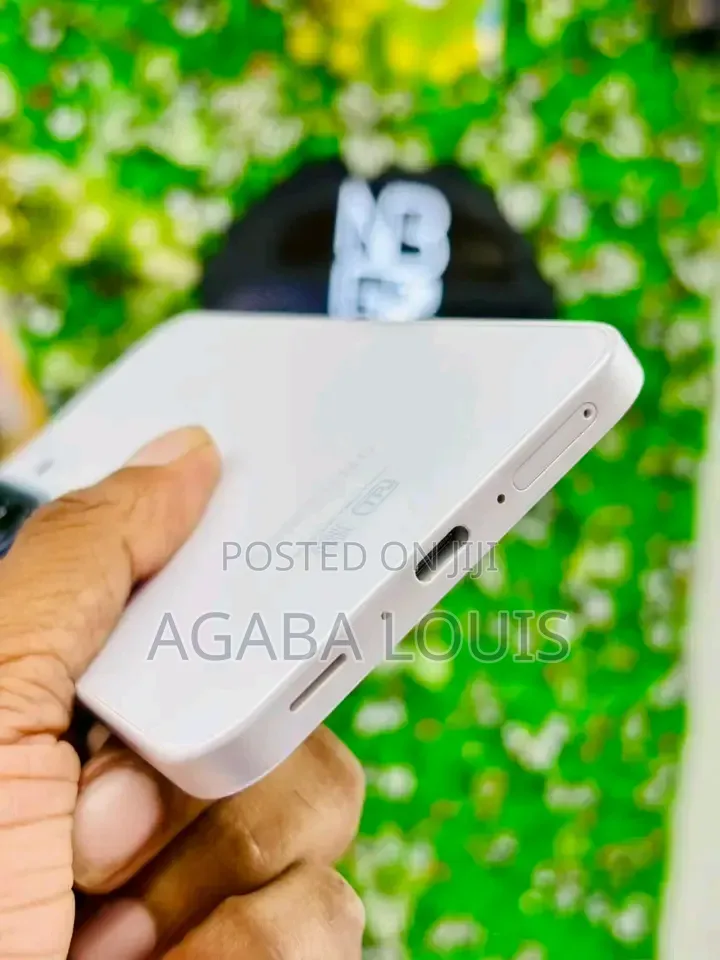 New Samsung Galaxy A37 256 GB Silver