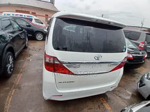 Toyota Alphard 2.4 Petrol AWD 2013 White