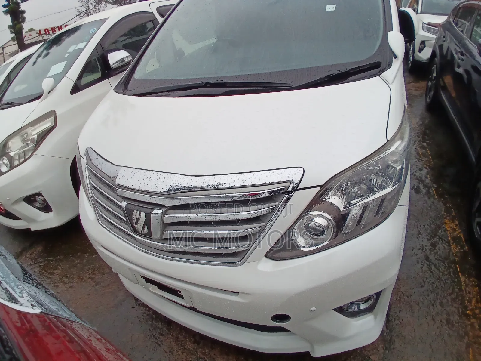 Toyota Alphard 2.4 Petrol AWD 2014 White