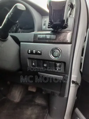 Toyota Alphard 2.4 Petrol AWD 2014 White
