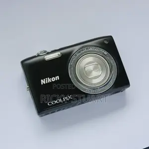 Nikon Digital Camera Coolpix S2700 16-Megapixel