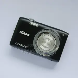 Nikon Digital Camera Coolpix S2700 16-Megapixel