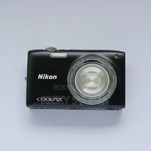 Nikon Digital Camera Coolpix S2700 16-Megapixel
