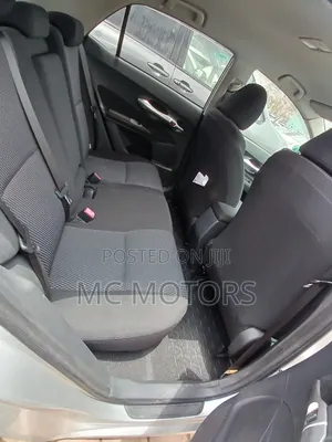 Toyota Auris 2012 Silver