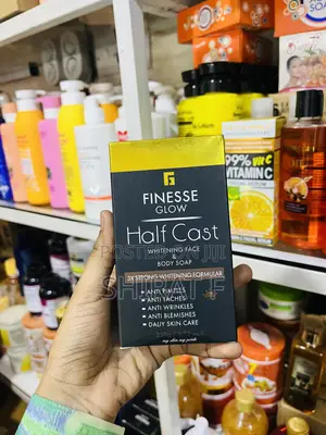 Finesse Glow Halfcast Whitening Soap