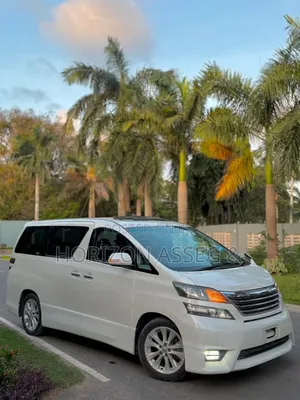 Toyota Vellfire V 2.4 4WD 7-Seater 2012 White