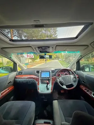 Toyota Vellfire V 2.4 4WD 7-Seater 2012 White