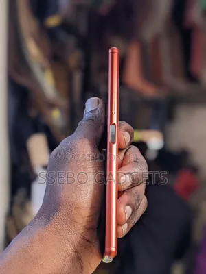 Sony Xperia 8 SOV42 64 GB Red