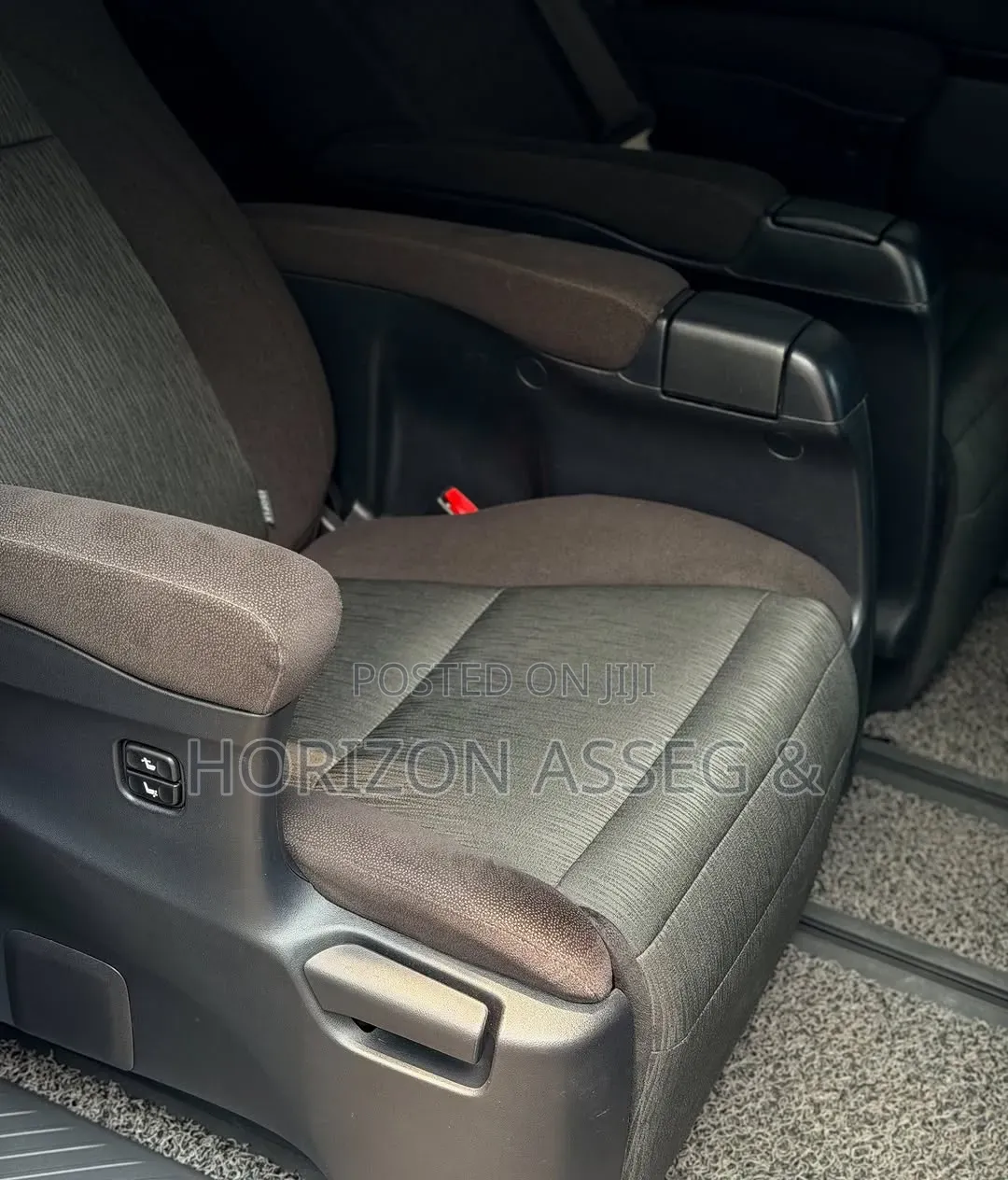 Toyota Vellfire 2011 Black