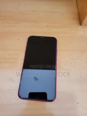 Apple iPhone 11 64 GB Red