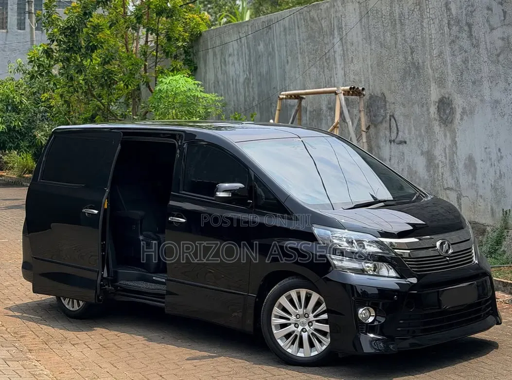 Toyota Vellfire 2011 Black