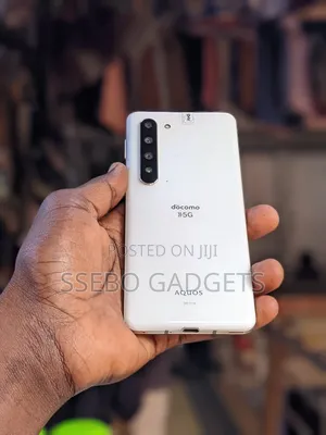 Sharp Aquos R5G 256 GB White
