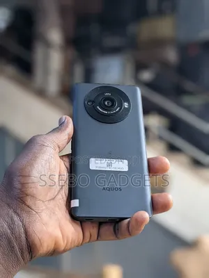 Sharp Aquos R8s pro 256 GB Black