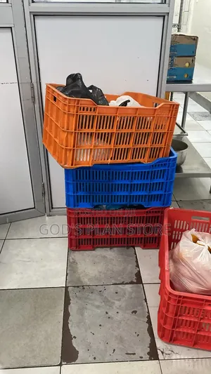 Multi ]- Use Plastic Storage Crates Plastic Crates