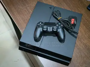 PS4 Standard With 13 Games, 2 Controllers: Your Bed Refuses Boring