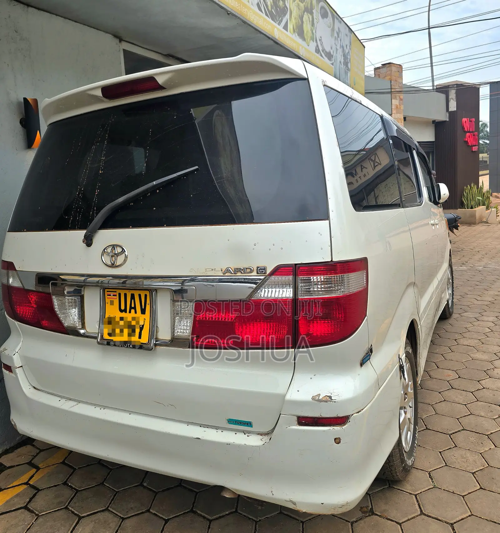 Toyota Alphard 3.0 Petrol AWD 2007 White
