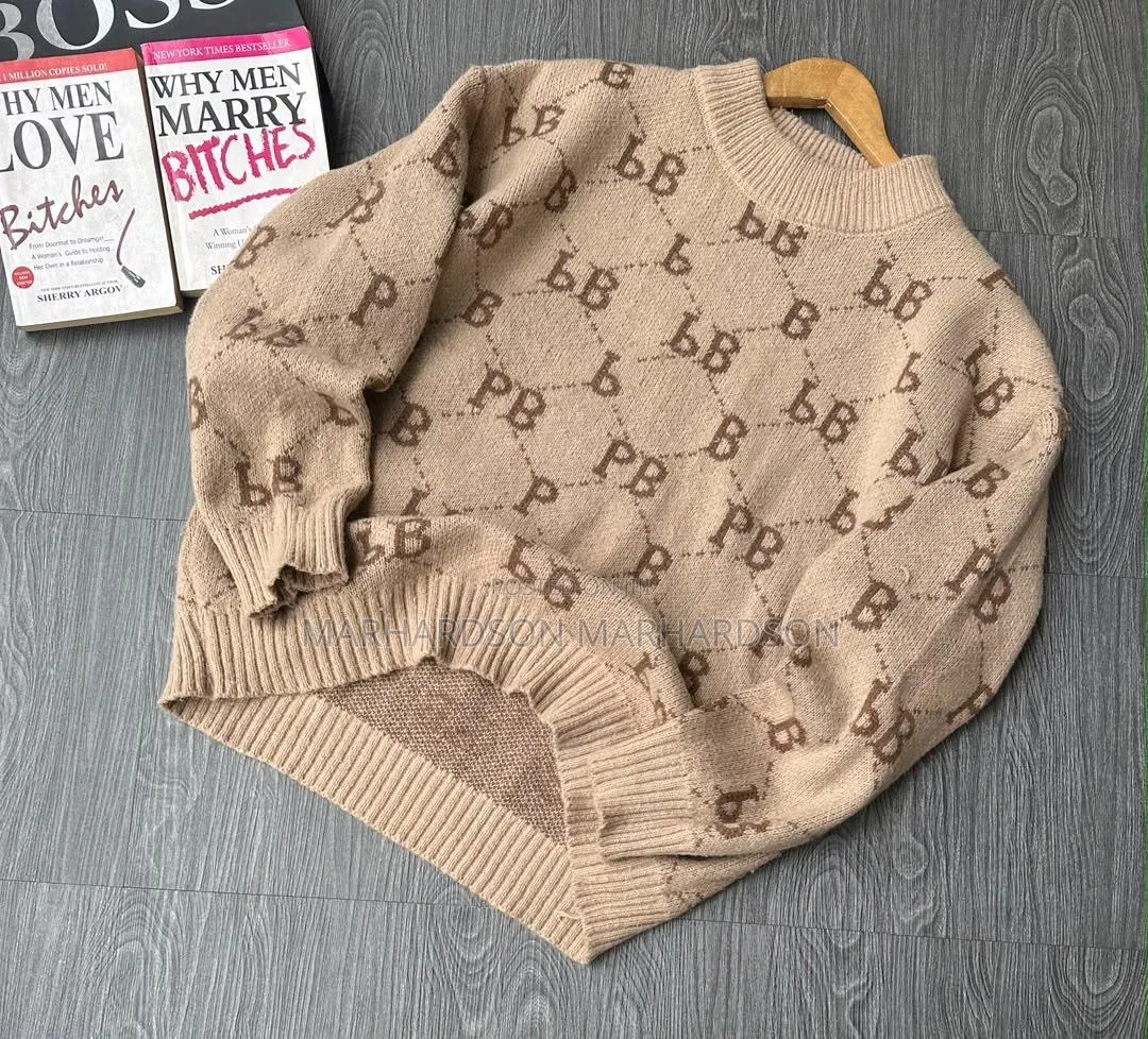 Classy Unisex Sweatershirt