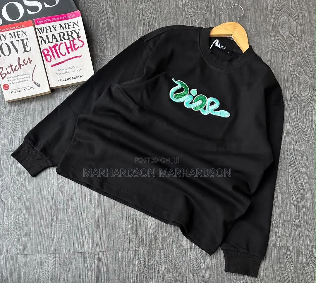 Classy Unisex Sweatershirt