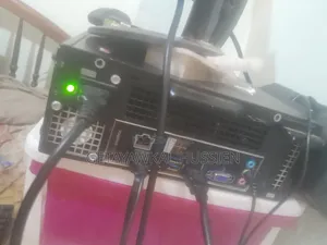 Desktop Computer Dell 4GB Intel Core i5 HDD 512GB