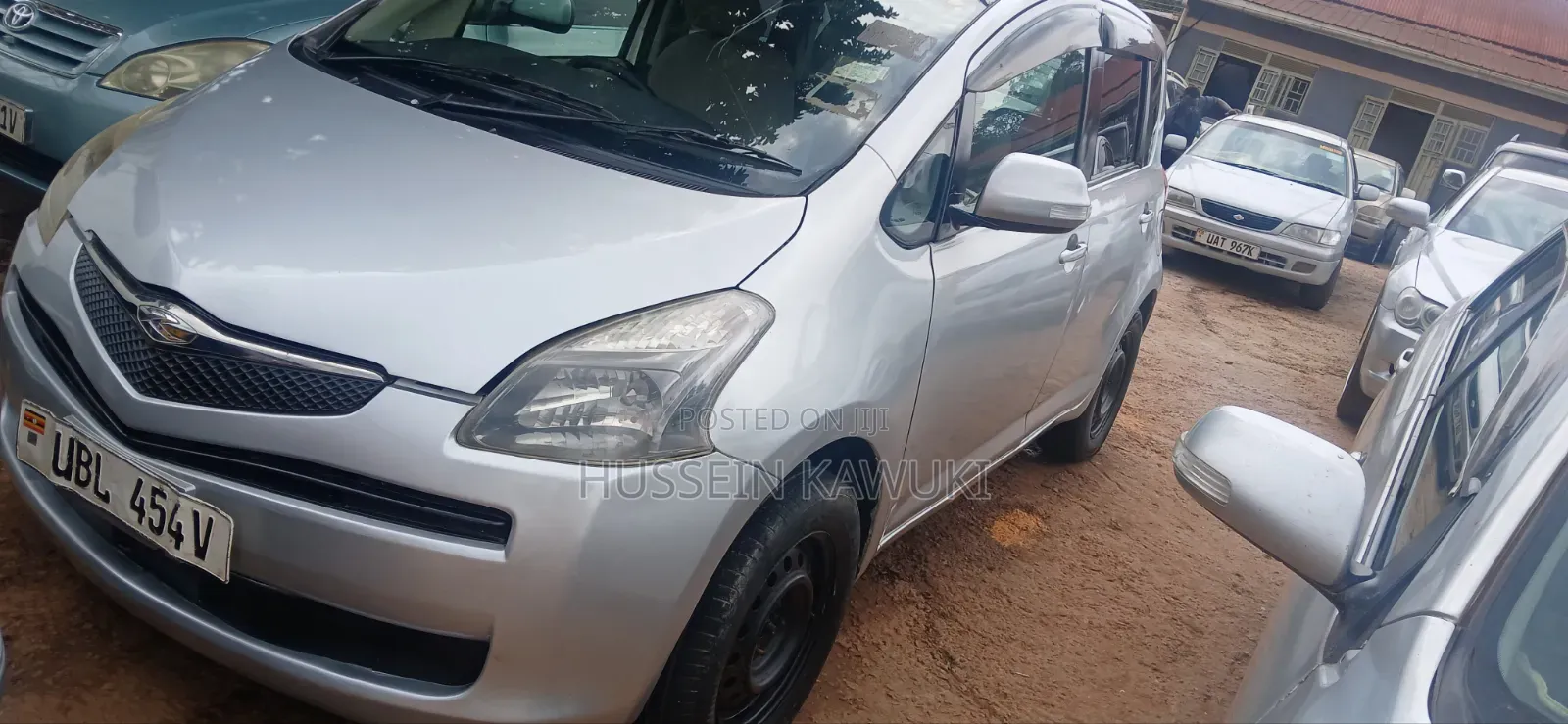 Toyota Ractis 2006 Silver