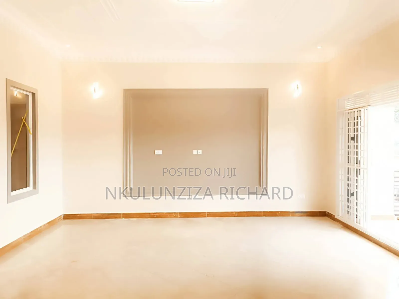 4bdrm Bungalow in Kira Nsasa for sale