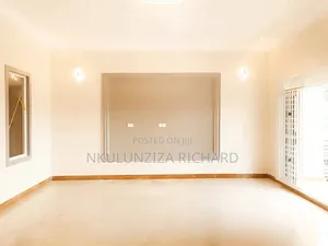 4bdrm Bungalow in Kira Nsasa for sale