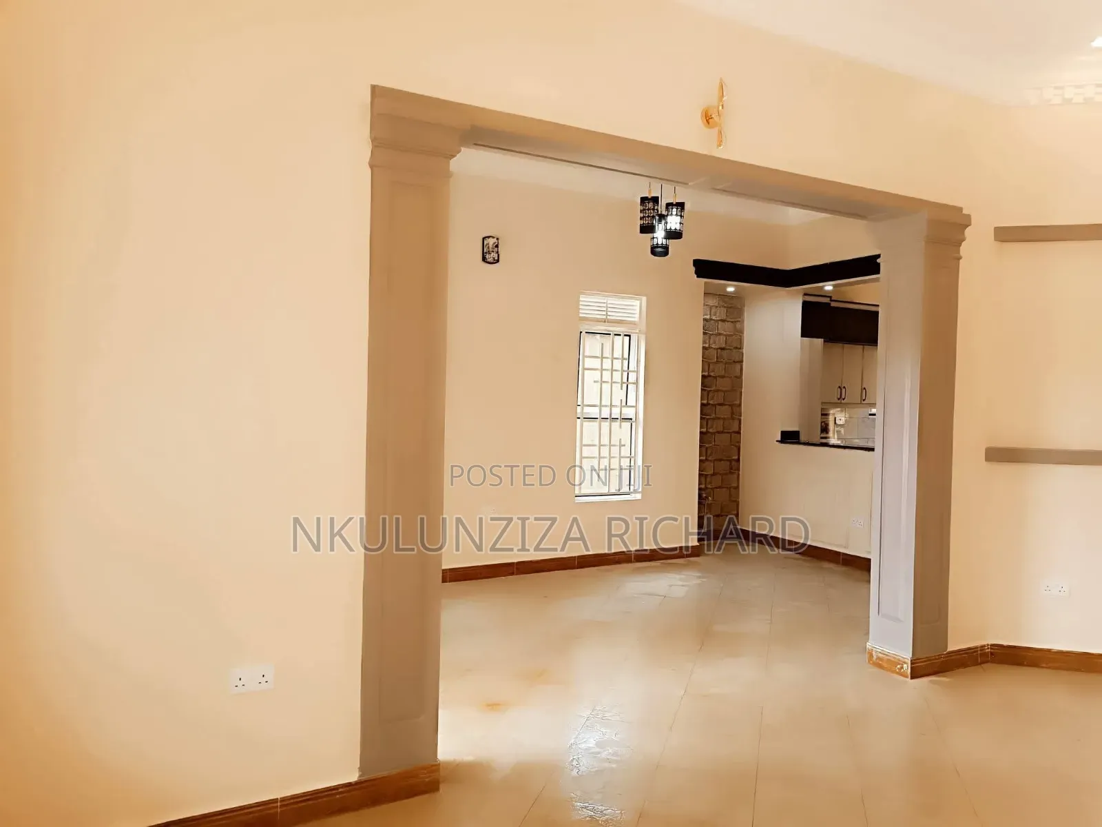 4bdrm Bungalow in Kira Nsasa for sale
