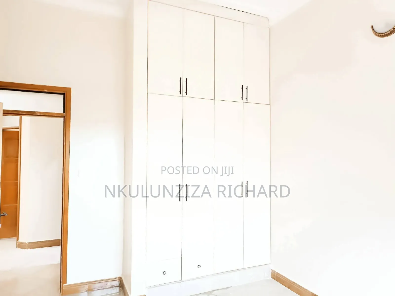 4bdrm Bungalow in Kira Nsasa for sale