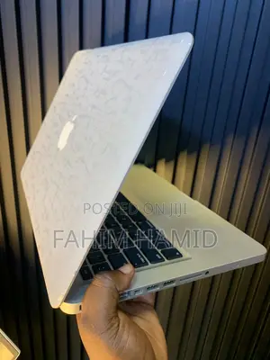 Laptop Apple MacBook Pro 2015 16GB Intel Core i7 SSD 256GB