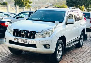 Toyota Land Cruiser Prado 2011 White