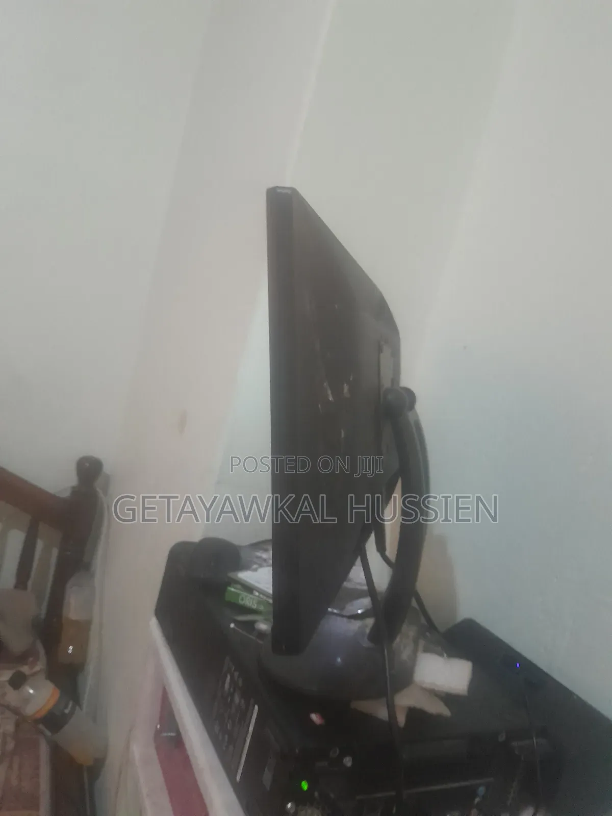 HP 21 Inch Monitor