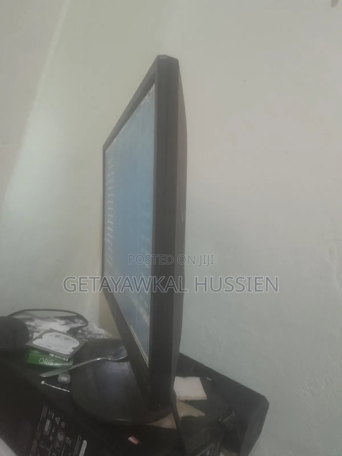 HP 21 Inch Monitor