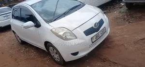 Toyota Vitz 2008 White