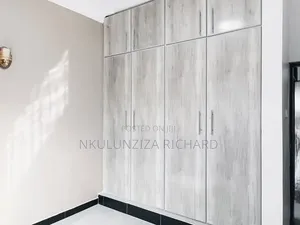 3bdrm Bungalow in Kira Kitukutwe for sale