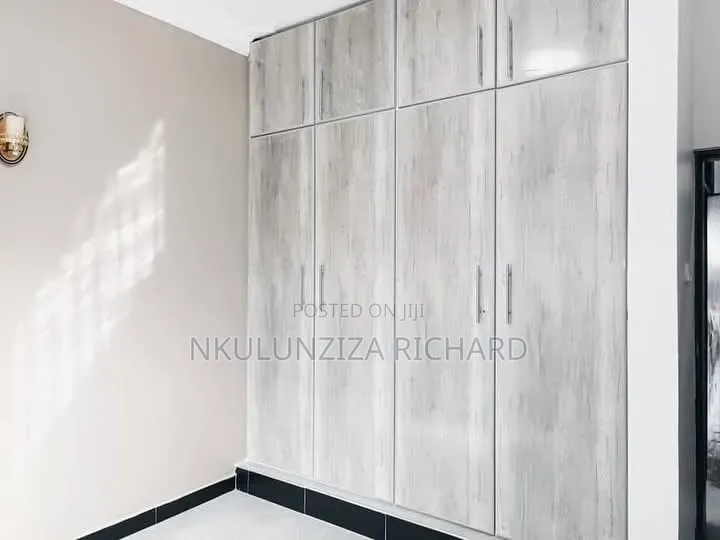3bdrm Bungalow in Kira Kitukutwe for sale