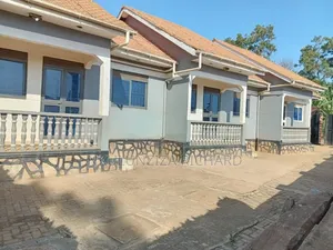 2bdrm Bungalow in Seeta Bajjo, Goma for sale